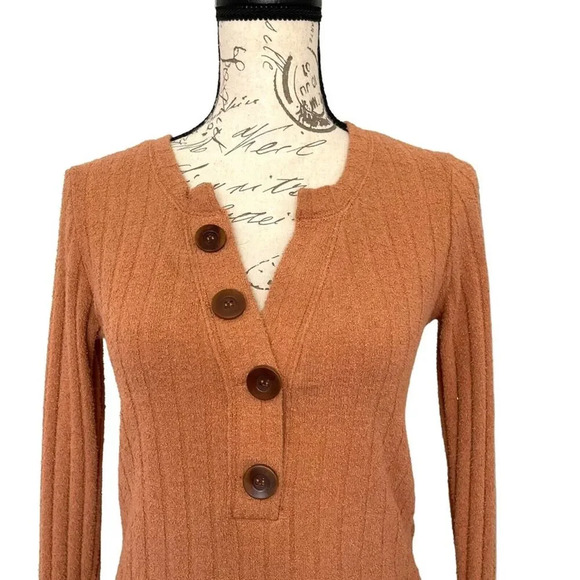 Free People We The Free Long Sleeve Ribbed Henley Top Size S - Picture 6 of 8